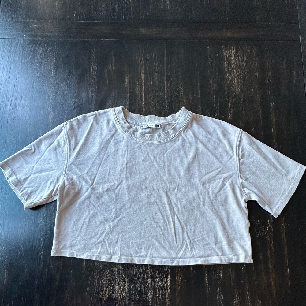 ZARA tan/cream cropped T-shirt. Size Small. - Picture 3 of 7